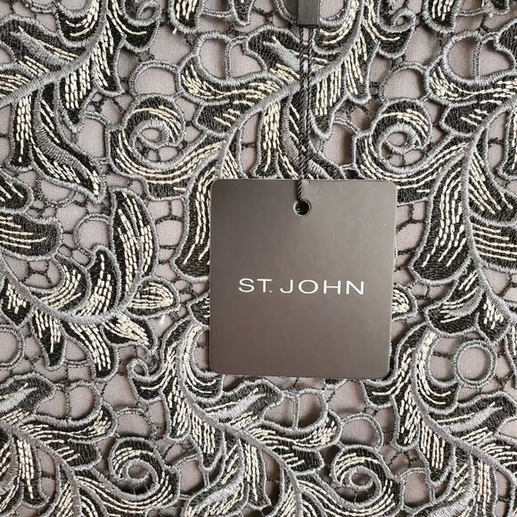 St. John Lace Skirt NWT Size 2 Charcoal Black Floral Overlay $695 Elegant Design - Picture 1 of 11
